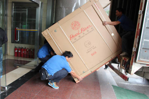 广阳钢琴贵重工艺品无忧运